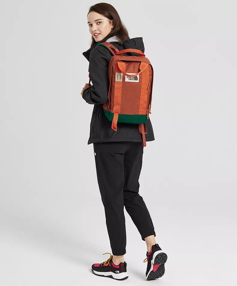 northface北面包罗万象驾驭复古造型