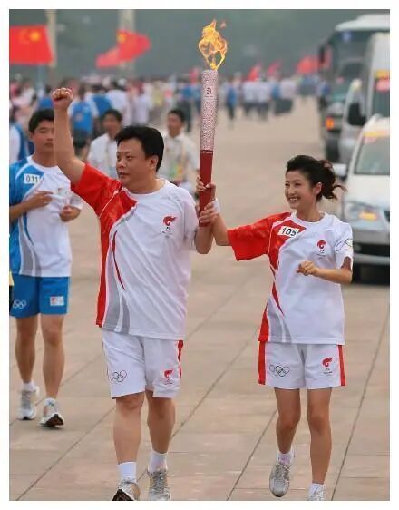 央视康辉孩子_央视康辉喜得贵子_康辉主持人喜得贵子