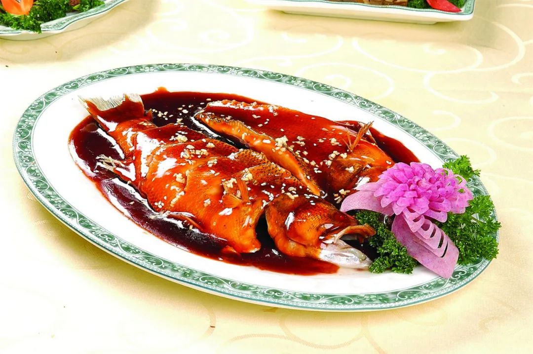 西湖醋鱼的滋味需要细品