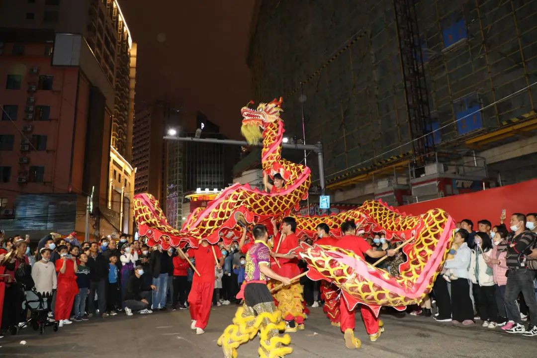 兴宁区西关夜市闹元宵舞狮舞龙乐逍遥