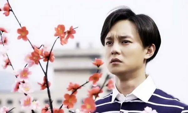 费玉清一夜爆火，国外网友都被这个讲黄段子的男人洗脑了…