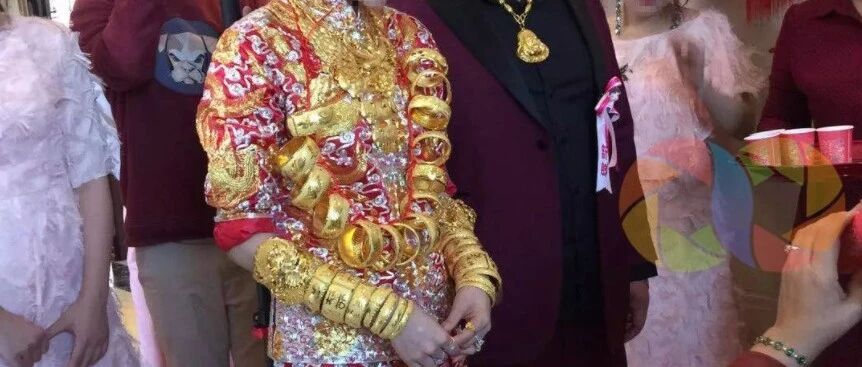 “要彩礼一律免谈”，00后小伙的一句话，引来10万人骂战…