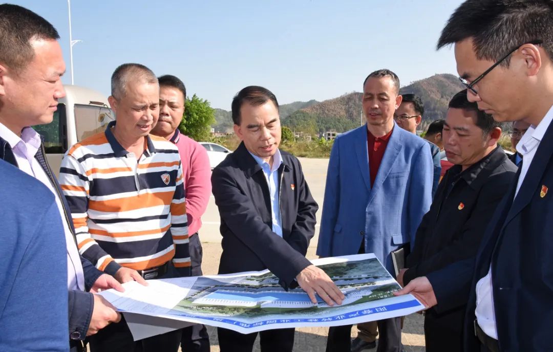 阳春市领导调研产业转移工业园项目建设