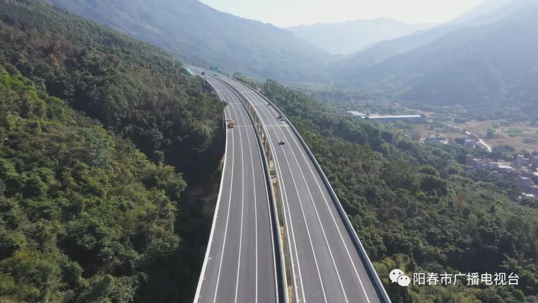 中山-阳春高速公路图片