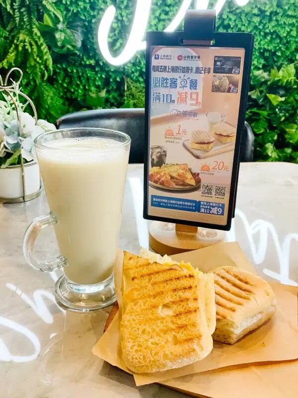 ��emo������ʳ���ҹ��ﶬ��