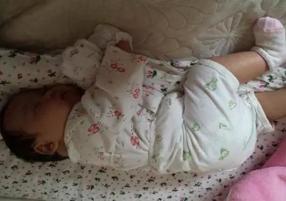 3個月嬰兒睡著再也沒有醒來，送醫也無力回天，母親痛恨自己無知 親子 第2張