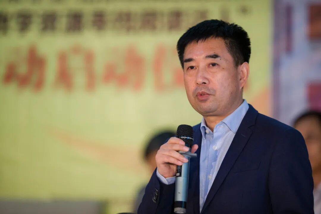 余亚军宣布活动正式启动陕西省图书馆馆长周云岳谈数字阅读的发展趋势