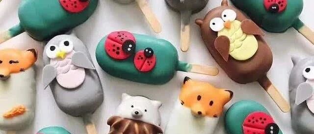 臭豆腐、大鱿鱼、东北铁锅炖……这波网红冰淇淋，“怪”好吃的→