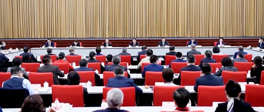 李强与浦东团的第五次对话：引领区，就是要回答“时代之问”【聚焦2022上海两会】