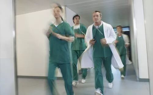 心痛！患者在澳洲医院急诊科苦等5小时得不到救治，最终活活等死了！ - 25