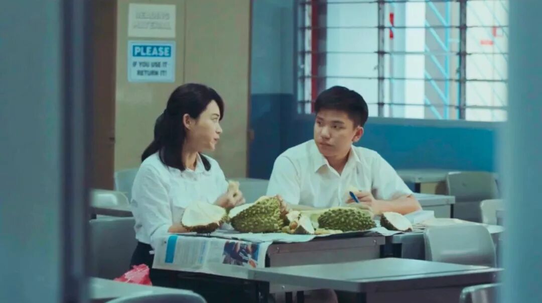 梦到女人流鼻血是什么预兆_中年女人梦见自己流鼻血_中年流鼻血梦见女人什么意思