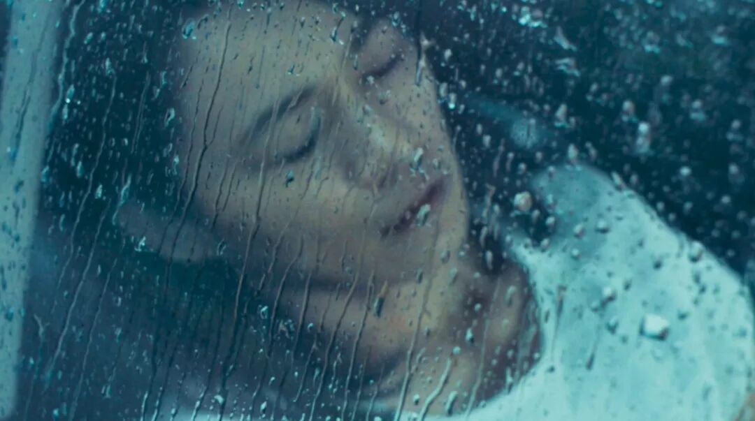 梦到女人流鼻血是什么预兆_中年女人梦见自己流鼻血_中年流鼻血梦见女人什么意思