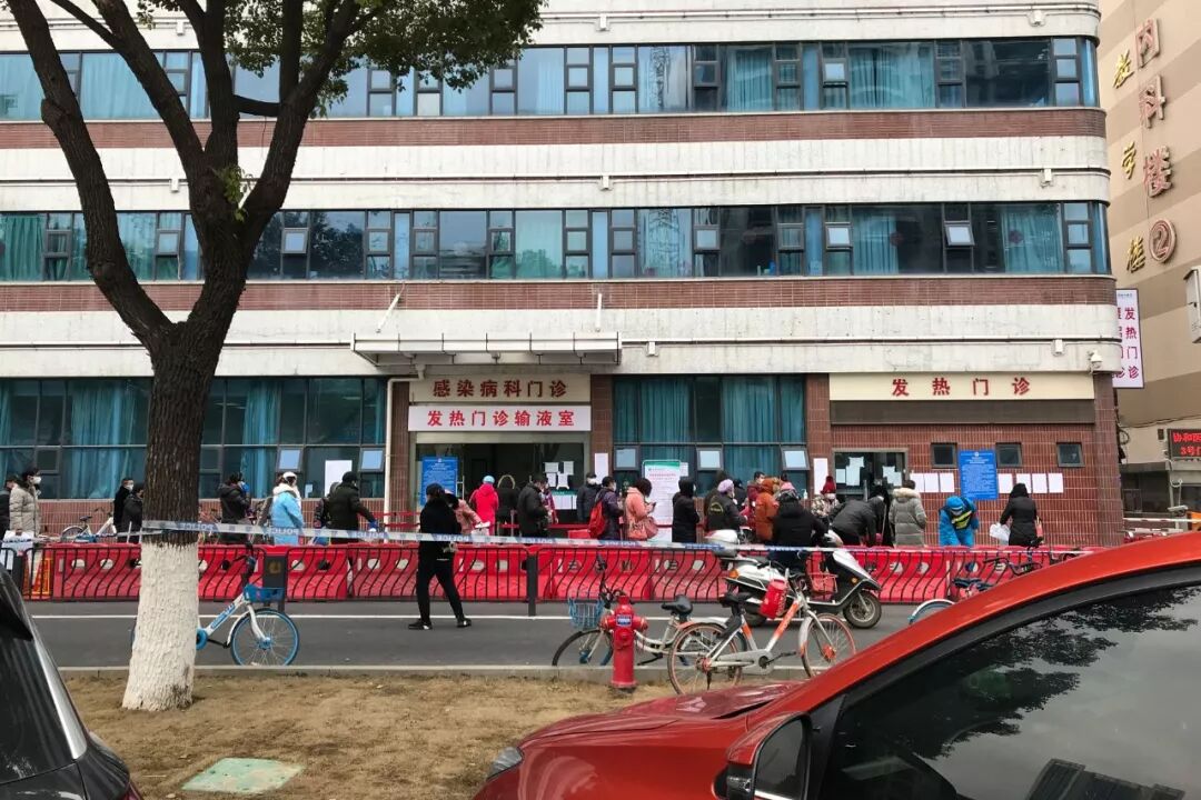 【深读】武汉90后临时外卖员：我多跑一单，就减少一个家庭感染的可能（组图） - 14
