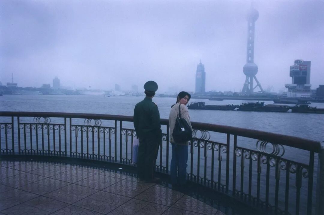 一个日本人25年前到上海，拍下罕见旧照：这里脏乱、萧条，但未来会很厉害！（组图） - 4