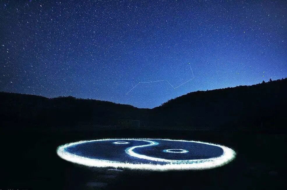 《葬经》云：“风水之法，得水为上”，古人观风察水的重要原则！