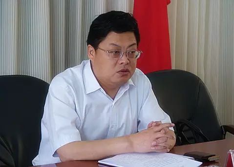 穷庙里走出的富方丈原巴东县委副书记薛昌斗受贿实录