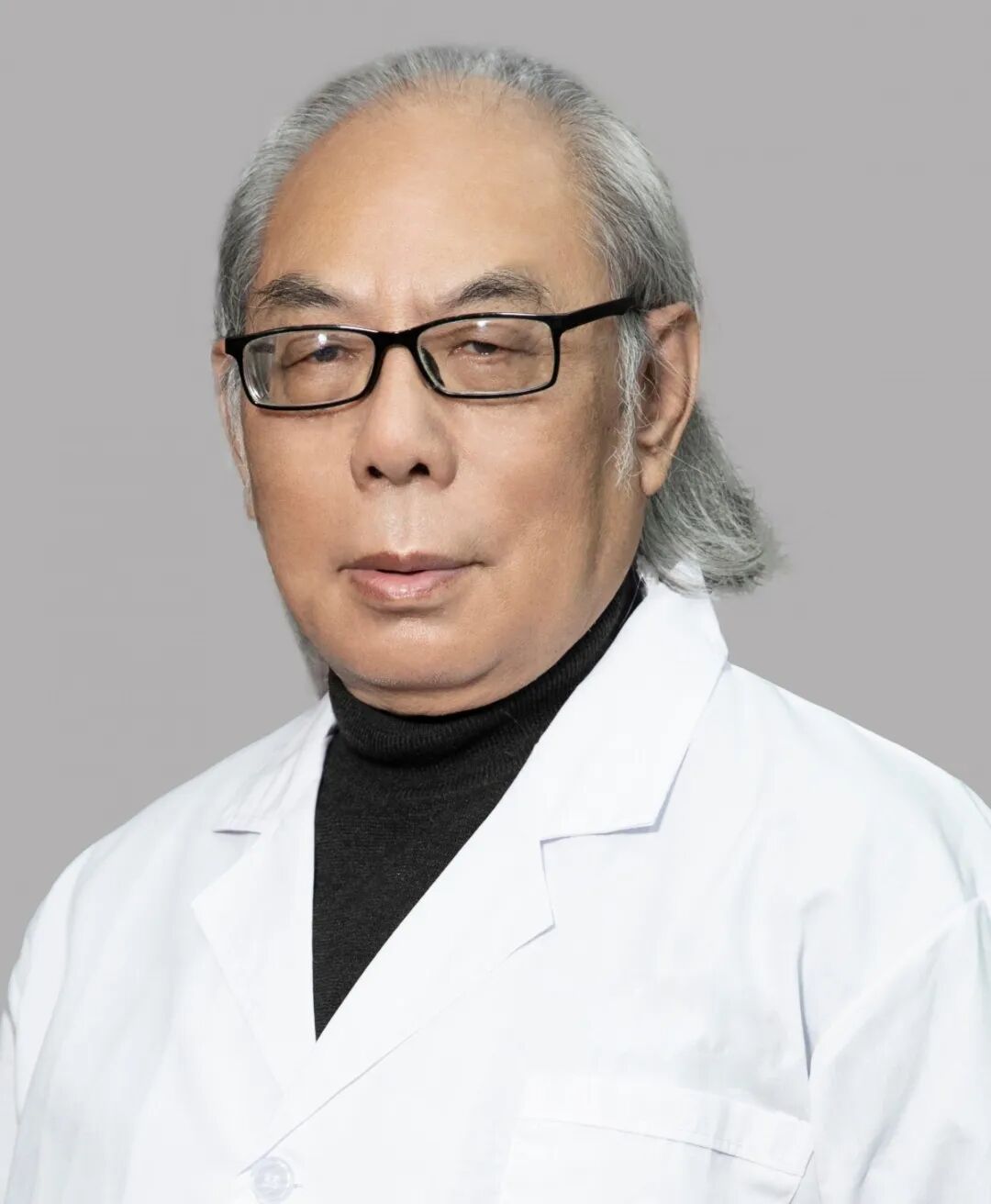 陈荣好照片 红底.jpg