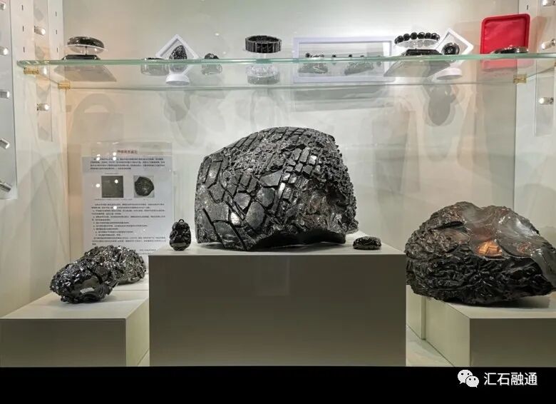 【谈古说今】进博会上赏矿晶