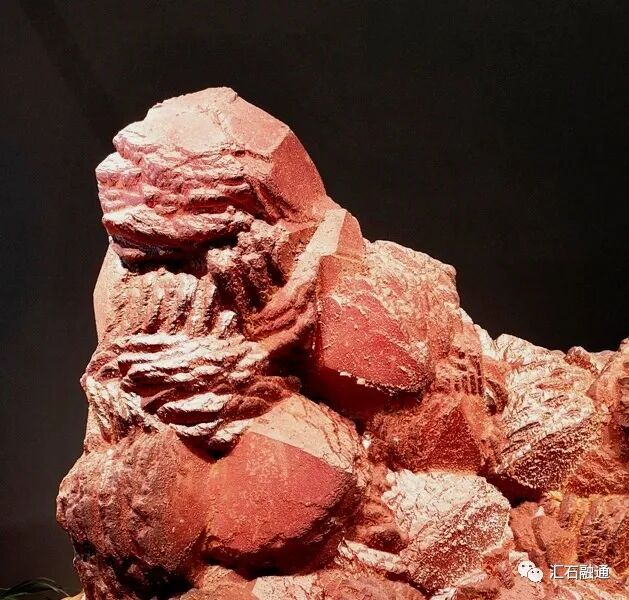 【谈古说今】进博会上赏矿晶