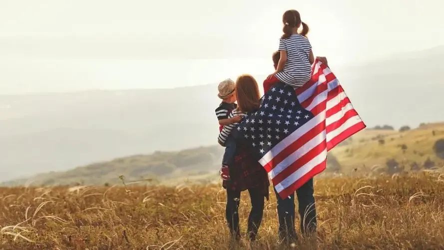 美國(guó)生孩子怎么辦美國(guó)護(hù)照_美國(guó)生孩子手續(xù)_美國(guó)生子要哪些手續(xù)