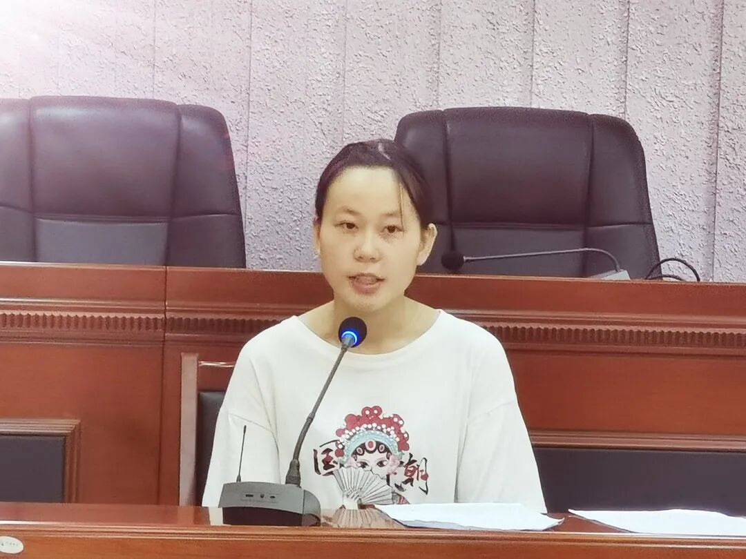 河自治县：举行2021年暑期“春晖行动——我与家乡共发展”座谈会