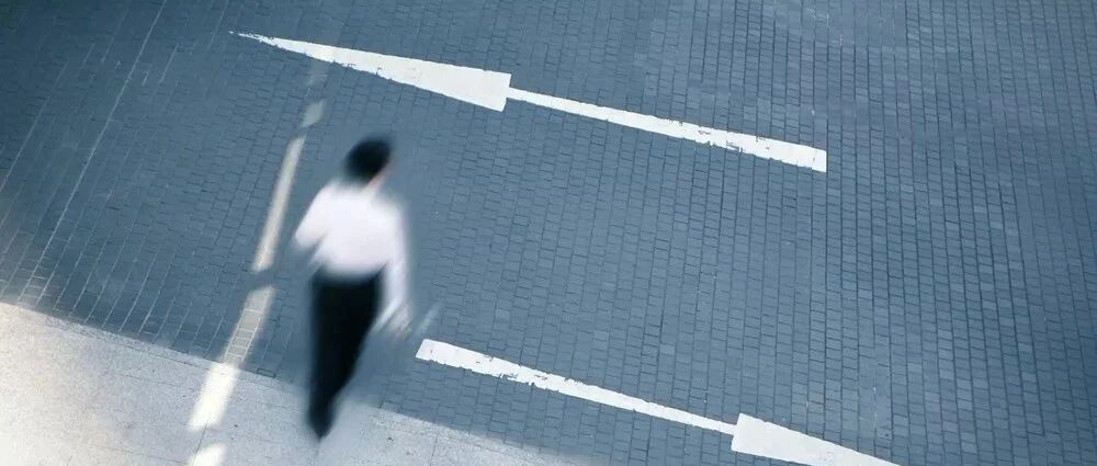 4大误区：有合同、有底薪、有工牌，但未必构成劳动关系！