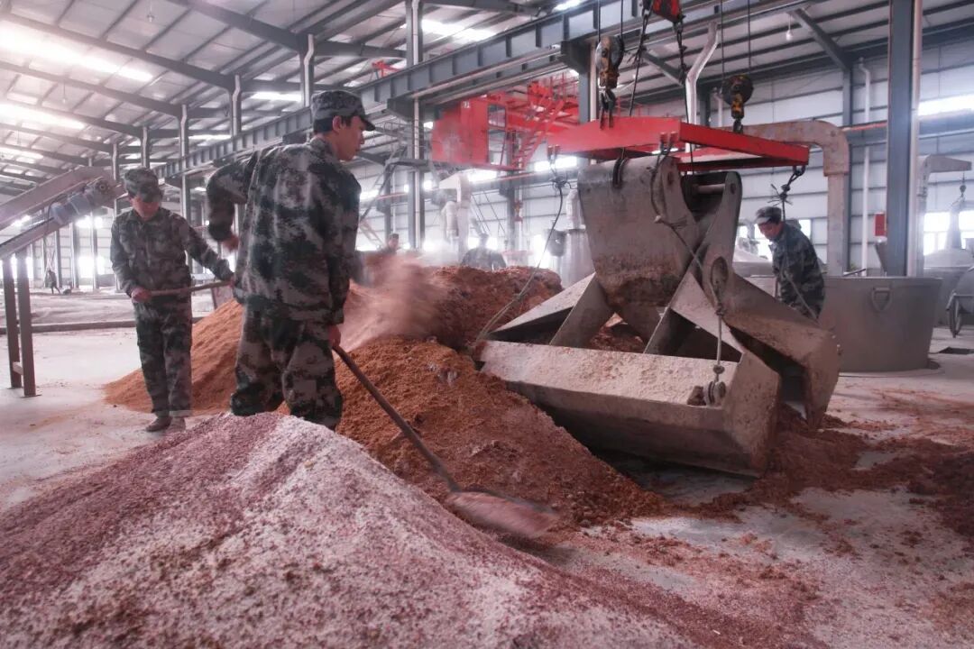 【秦洋长生酒业】荣耀时刻 || 原浆540古秦洋酒、窖藏10古秦洋酒双双斩获大奖