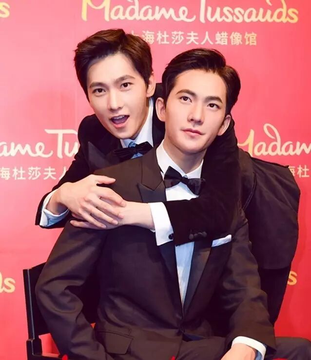 明星蜡像谁丑谁尴尬!