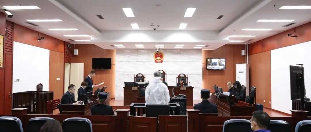 老板砸数亿元围猎厅官：等老了我们一块玩