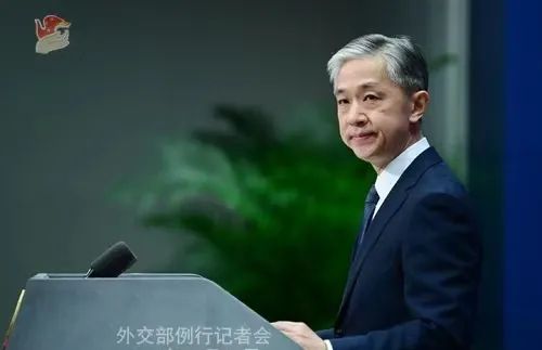 美军两艘驱逐舰穿航台湾海峡,外交部回应-微信头条网 美军两艘驱逐舰穿航台湾海峡,外交部回应