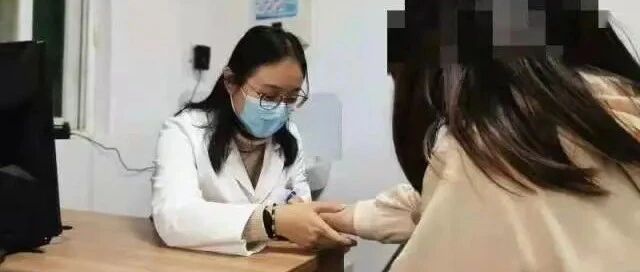 杭州姑娘过了30岁还单身，被妈妈拉去心理鉴定！“她只知道追剧约小姐妹......”