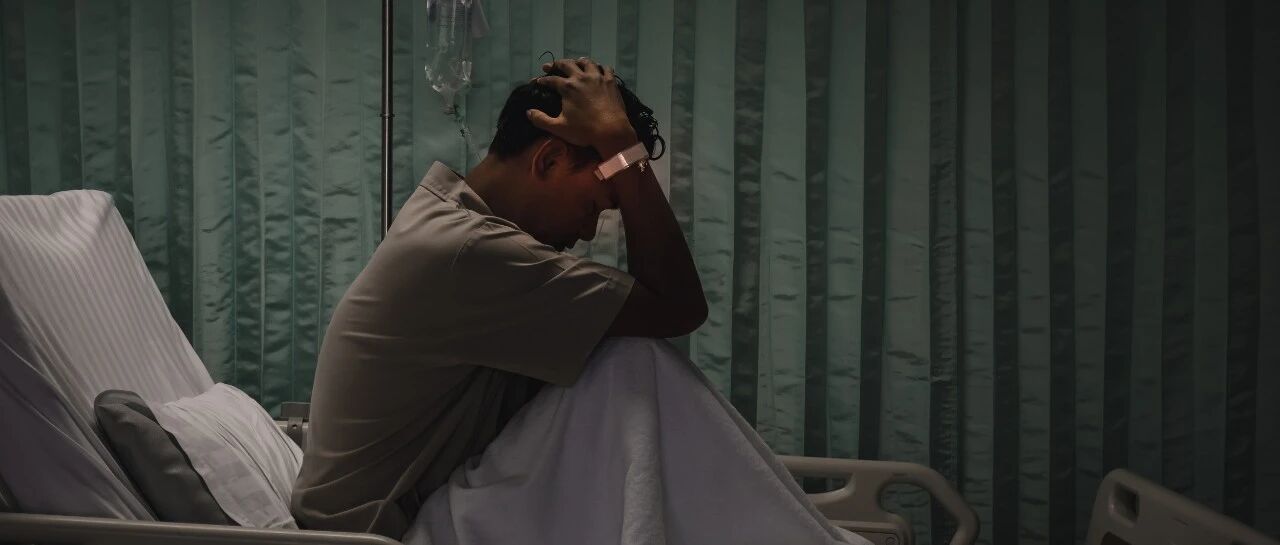 打了个喷嚏，30岁小伙子竟脑梗了 ！医生提醒：经常按摩、做瑜伽的人要注意