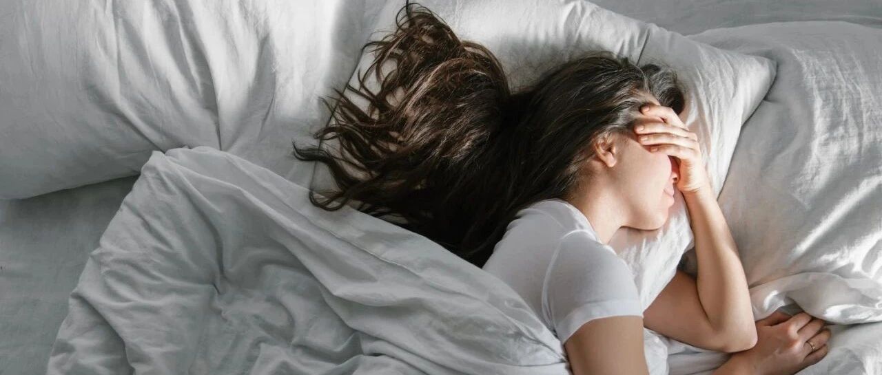 女子游泳后吹着空调睡觉，醒来突然耳聋了！医生：这种习惯得改改……