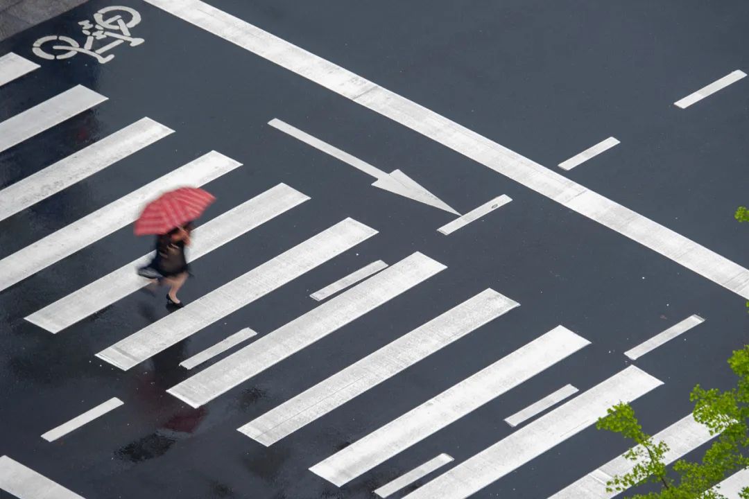 因暴雨天蹚水上班，小夥惹「毒」上身！醫生提醒：嚴重可致命…… 健康 第2張