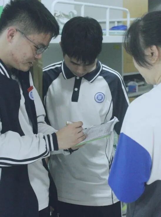 ׿Խ��������