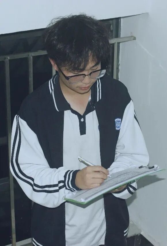 ׿Խ��������