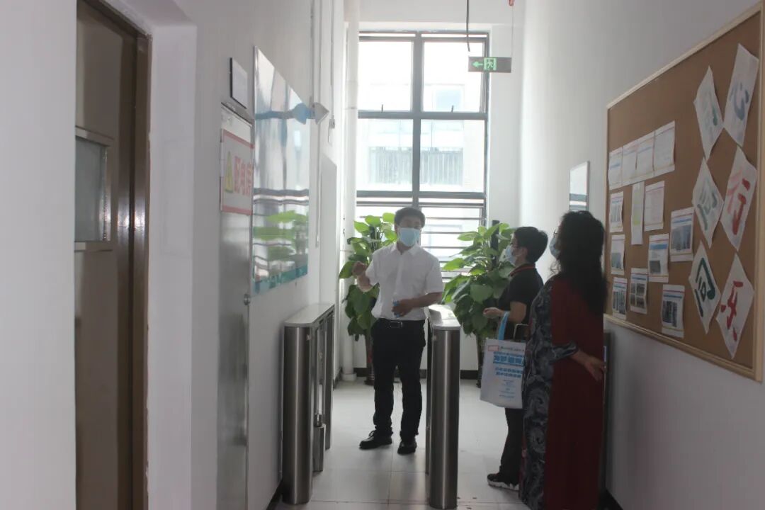 ׿Խ����У԰�����ջ