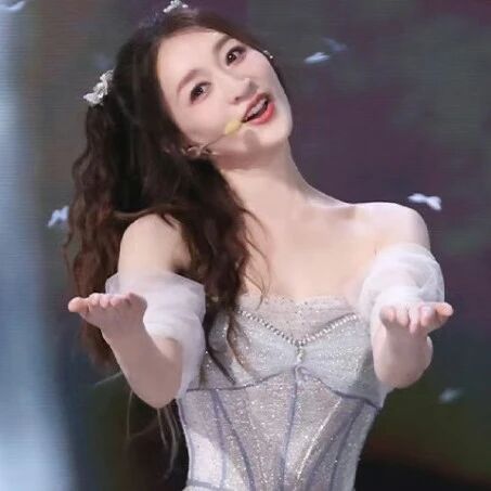 跑调被调侃&ldquo;史诗级翻车现场&rdquo;,李小冉被曝退出浪姐,本人发声否认;官方评:&ldquo;跑调&rdquo;,不是&ldquo;乘风破浪&rdquo;