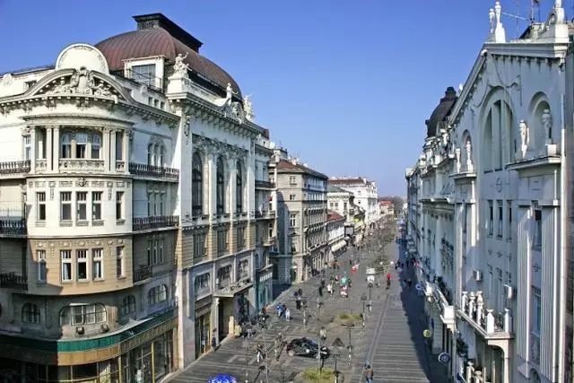 出國旅遊這種免簽才算有用！還是大陸鐵哥們，景色超美物價低！ 旅遊 第15張