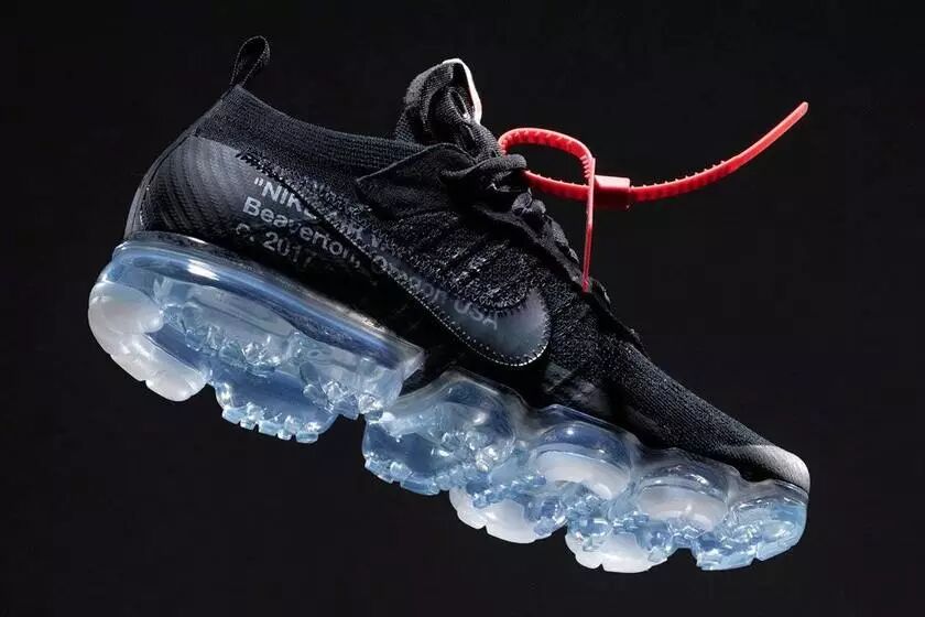 virgil-abloh-nike-air-vapormax-black-closer-look-02.jpg