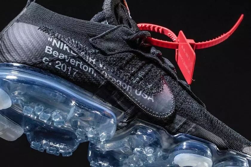 virgil-abloh-nike-air-vapormax-black-closer-look-06.jpg