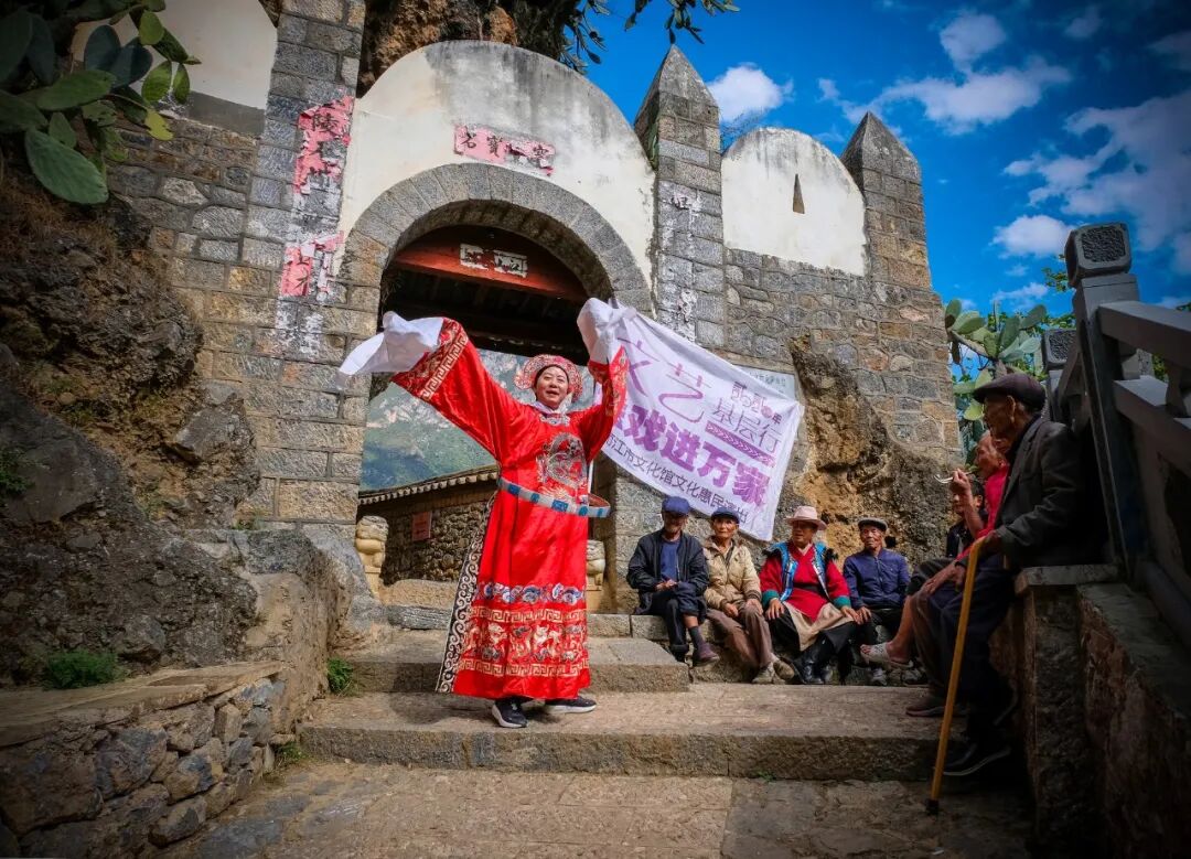 用镜头记录丽江山水人文这六名摄影家加入云南省摄影家协会