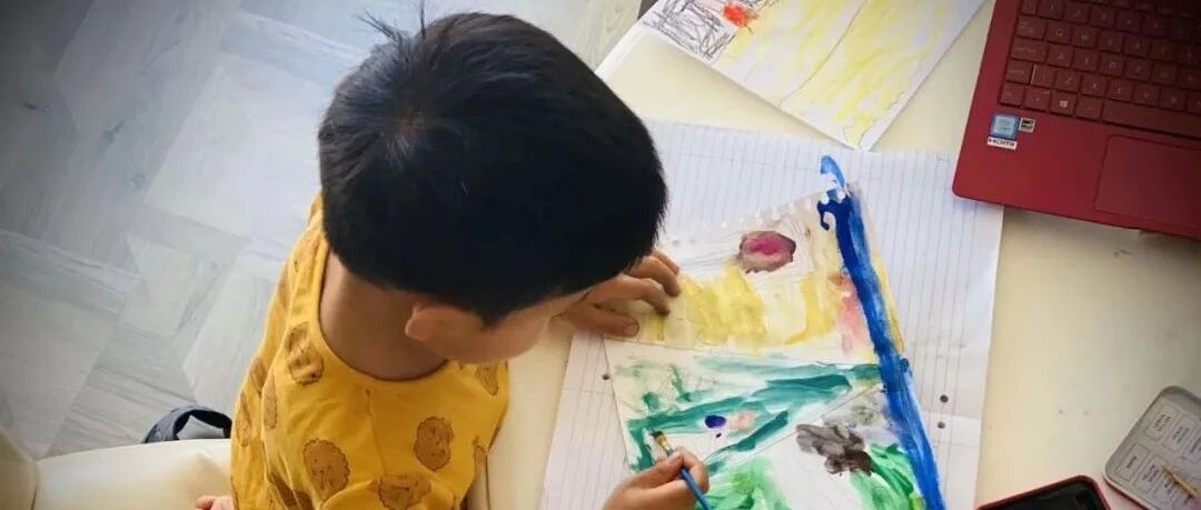 试过了祖国版和英国版的线上美术课，我为啥选了祖国版？