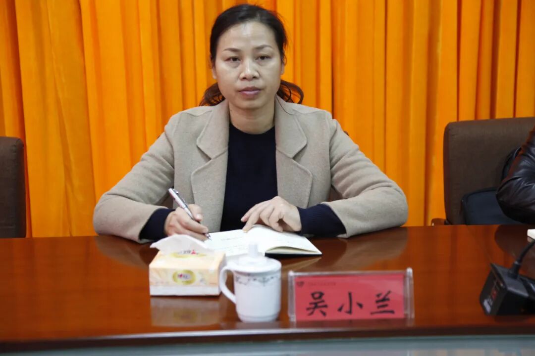 县人民政府副县长吴小兰对校园安全提出要求:学生是社会的未来,学校要