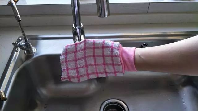 廚房里放一個搓澡巾，少幹很多家務活 家居 第1張
