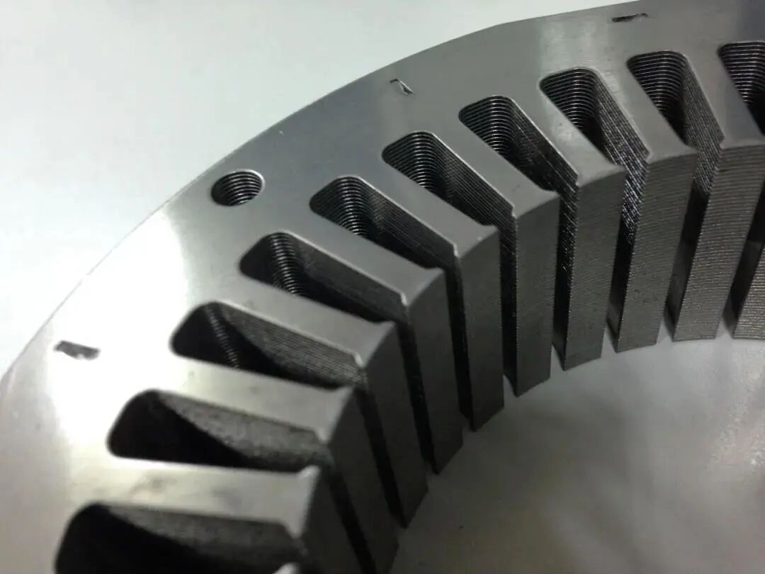 电机用电工钢取向硅钢片和无取向硅钢片的区别的图1