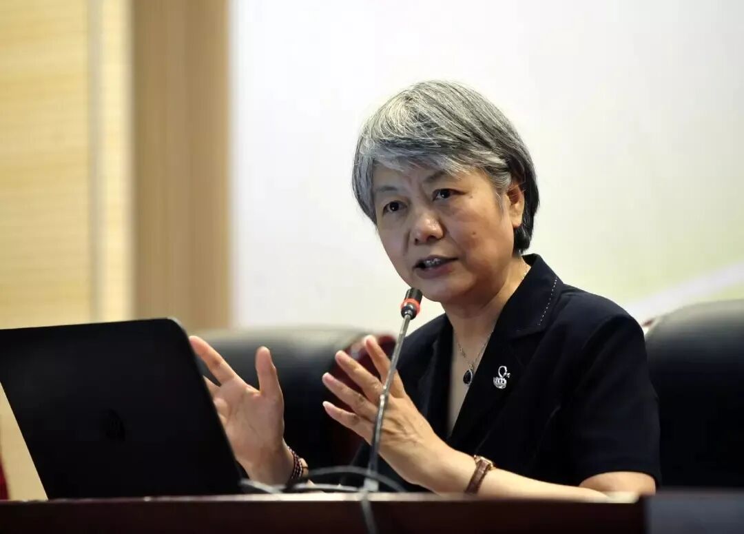 李玫瑾: 小孩出现这些行为, 该打就得打, 不然他会报复你一