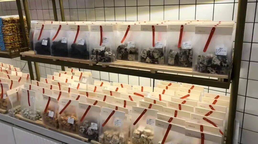 �����Ҵ���ȥ�⼸�Ҹ��ֻ꣬��0�κ������Σ�