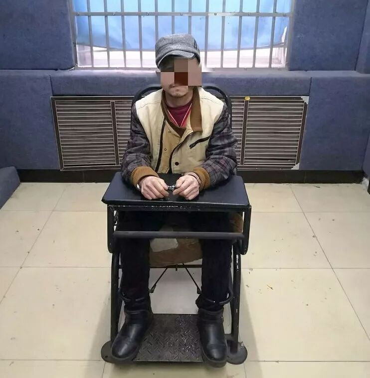 成为唐山碰瓷事业不可逾越的高峰 有位远近驰名的碰瓷坤 专在古冶外环