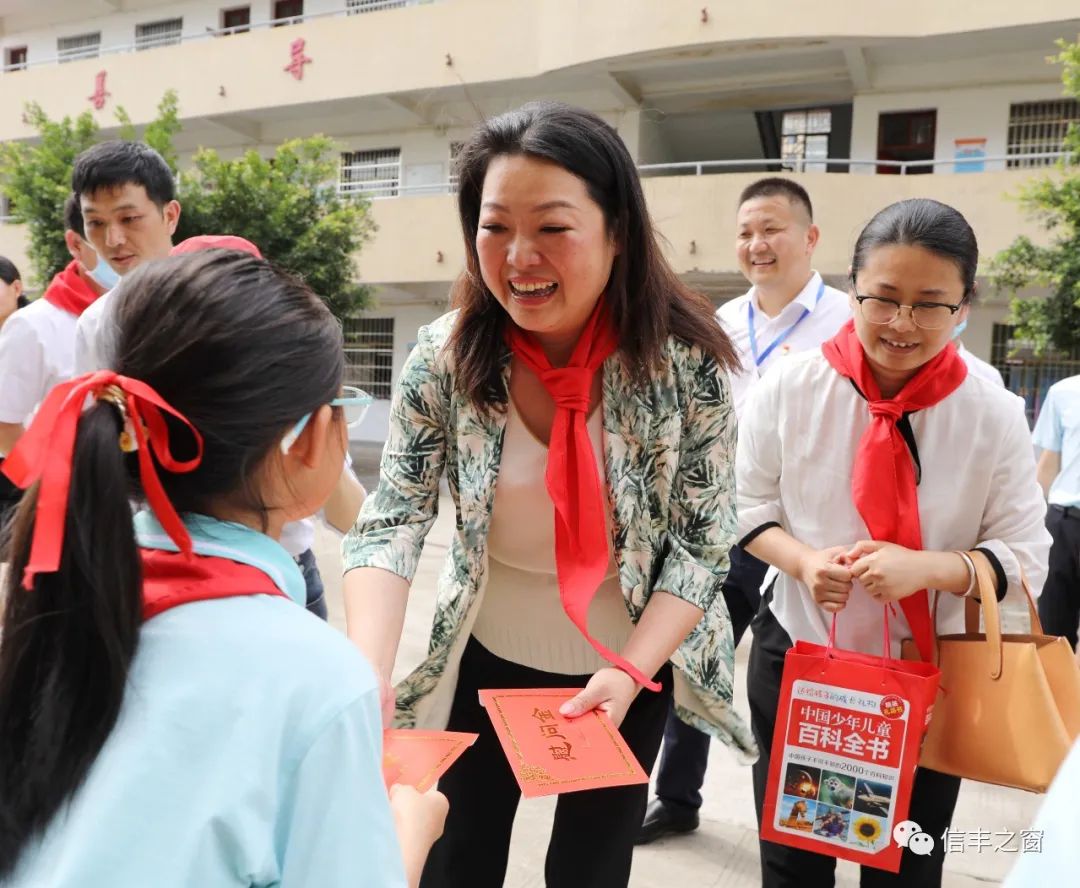 张琳等县领导开展"六一"儿童节走访慰问 | 信丰县信息公开